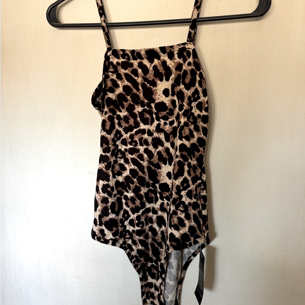 Queen M Women's New Bodysuit Leopard Adjustable Straps Small